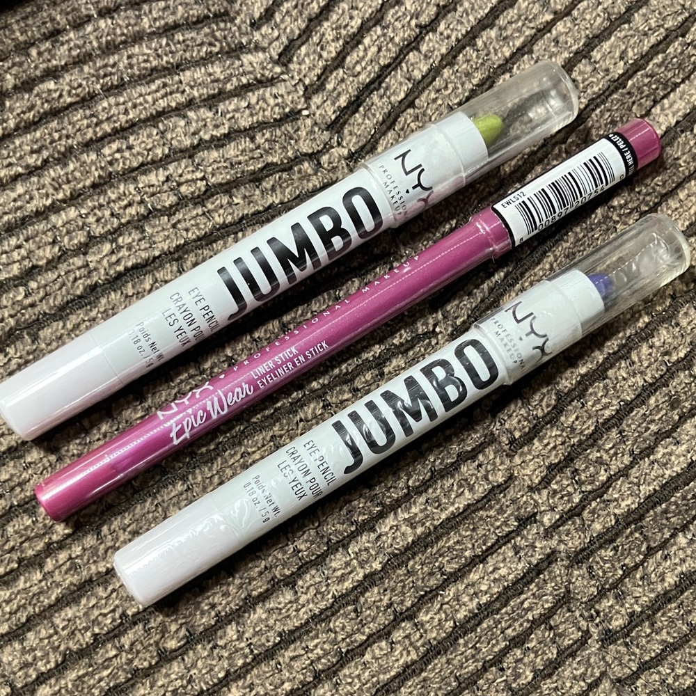 NYX Jumbo Eye Crayon in “Donut” and “Matcha”, Epic Wear Liner in “Magenta Shock”